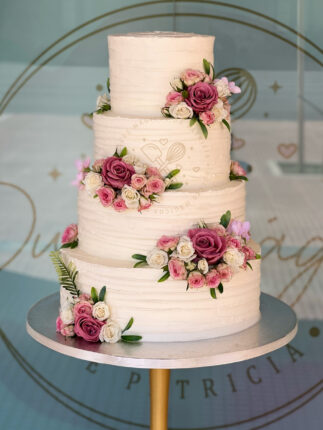 Tarta de boda flores naturales