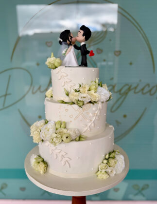 tarta-boda-muñecos-blanca