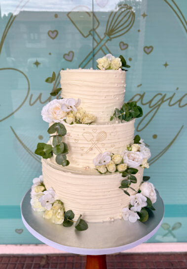 tarta-boda-madrid-blanca-floral