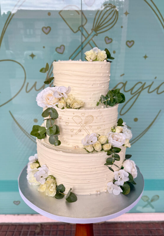 tarta-boda-madrid-blanca-floral