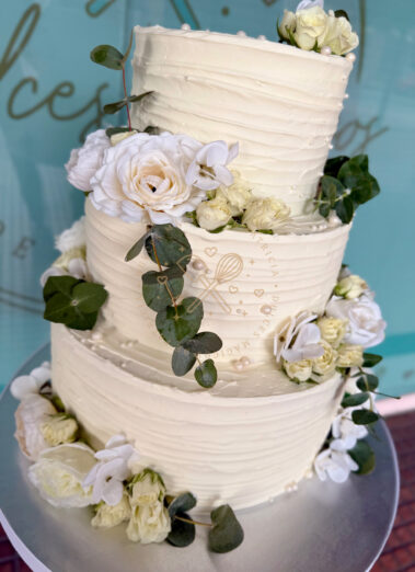 tarta-boda-madrid-blanca-floral