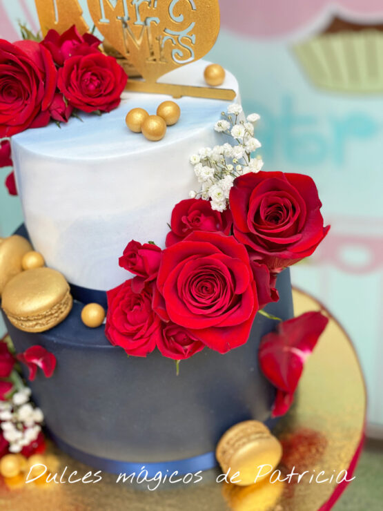 Tarta decorada fondant personalizada boda madrid
