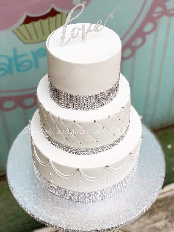 Tarta decorada fondant personalizada boda madrid