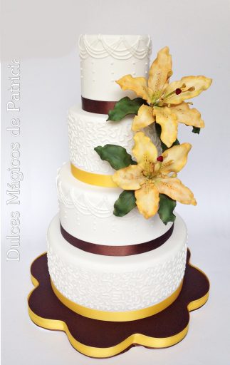 tarta boda lirios madrid