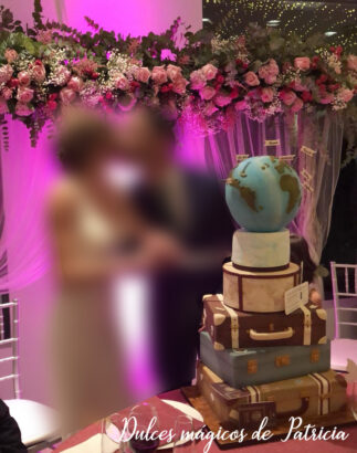 tarta boda viajes maletas