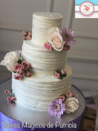 tarta crema rústica flores lilas
