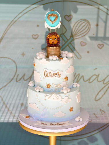 Tarta decorada bautizo león
