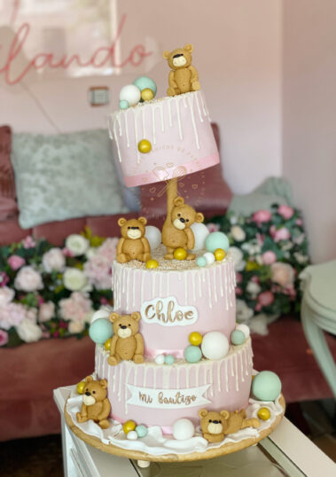 Tarta con estructura bautizo Chloe