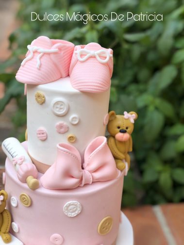 Tarta baby shower niña