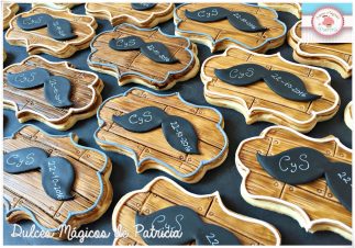 galletas boda bigote madera