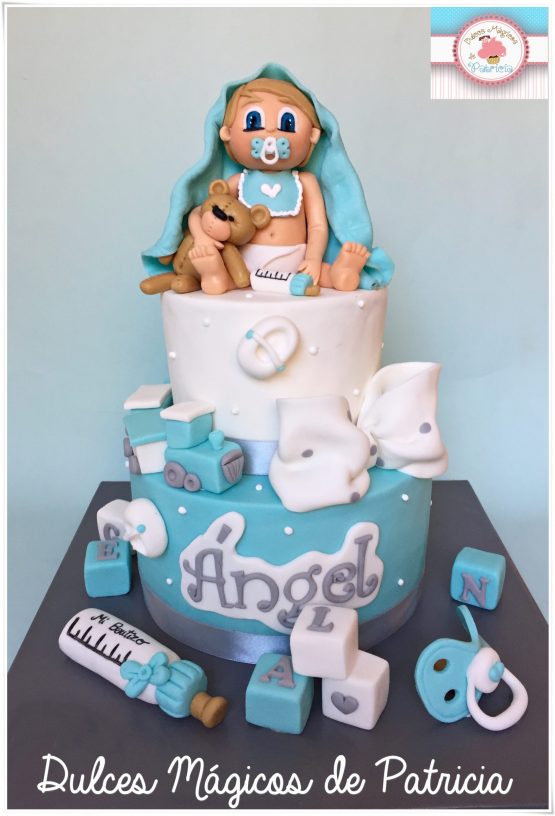 Tarta bautizo azul bebé