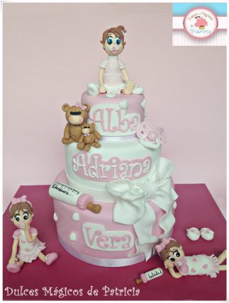Tarta decorada bebé modelado y osito
