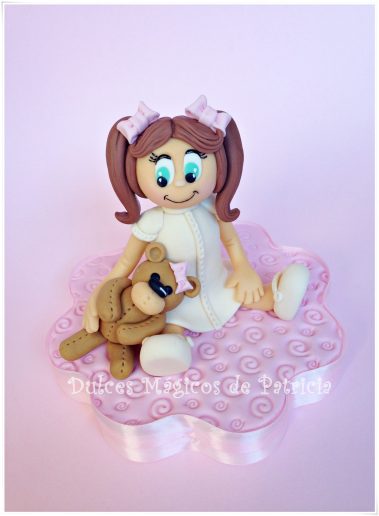 Modelado niña con osito