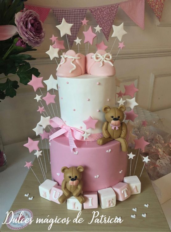 tarta rosa patucos bebé bautizo alcalá