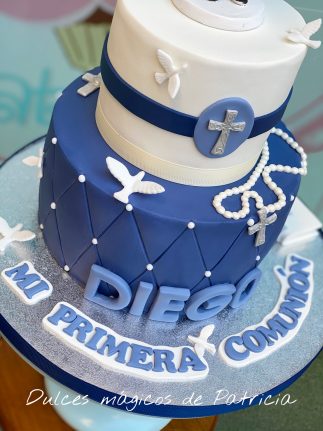 tarta comunión niño clásica