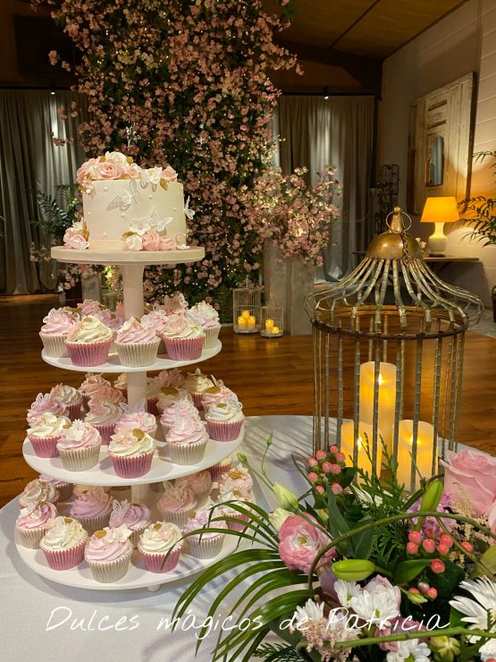 Torre cupcakes boda madrid