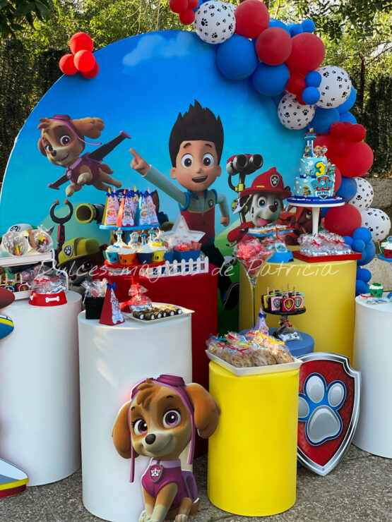 Mesa dulce Patrulla canina