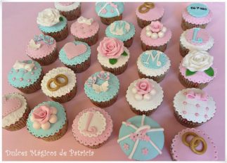 Cupcakes decorados azul y rosa