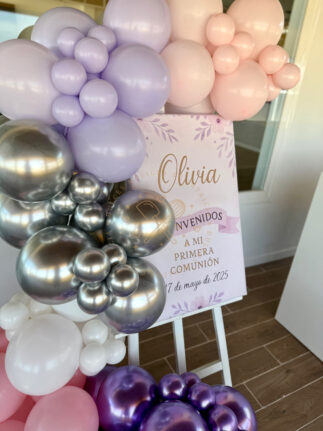 Entrada con globos bienvenida comunión