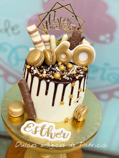 Tarta decorada Madrid Drip cake chocolate-oro
