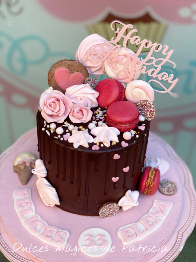 Tarta decorada Madrid Drip cake