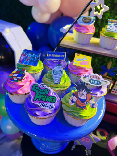 Cupcakes decorados Años 90 Remember