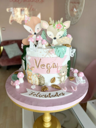 Tarta decorada animalitos del bosque