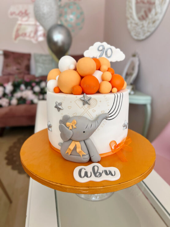 Tarta decorada abuela con elefante