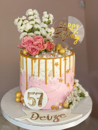 Tarta decorada Madrid Drip cake