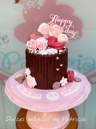 Tarta decorada Madrid Drip cake chocolate
