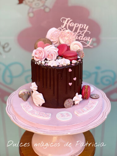 Tarta decorada Madrid Drip cake chocolate