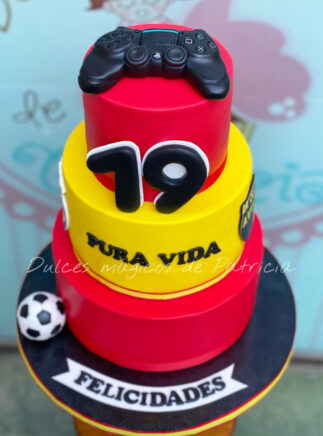 Tarta decorada mando playstation futbol