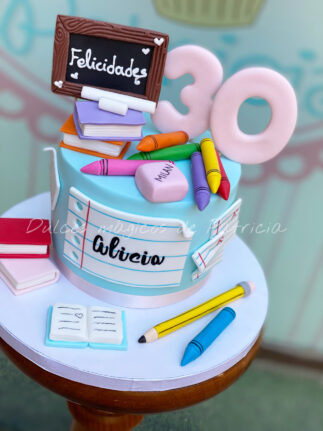 Tarta decorada profesora