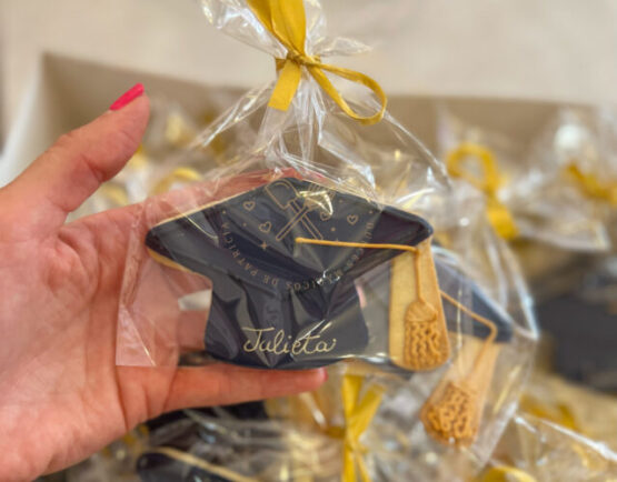 Galletas decoradas birrete de graduación