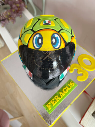 Tarta casco moto Valentino Rossi