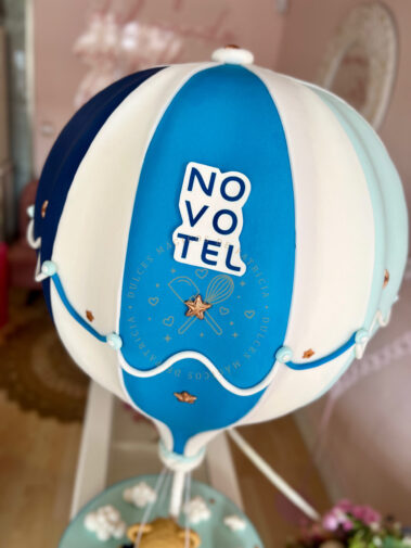 Tarta corporativa para Novotel