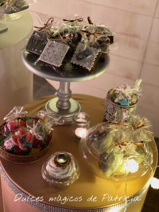 Candy bar mesa dulce boda tonos blanco y plata