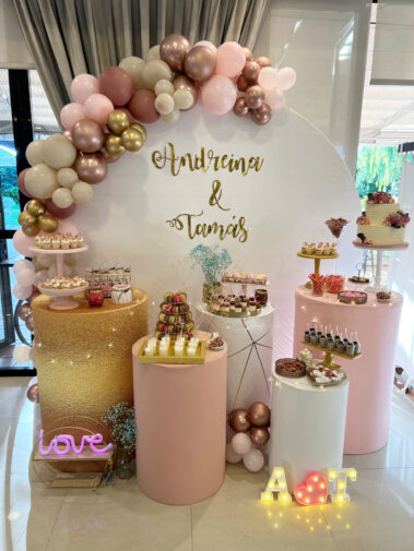 Mesa dulce boda tonos rosas y dorados