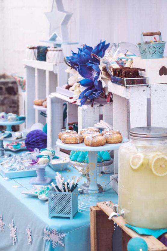 Mesa dulce y decoración de espacios Frozen