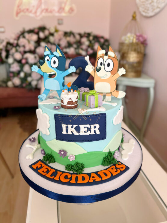 Tarta decorada Bluey