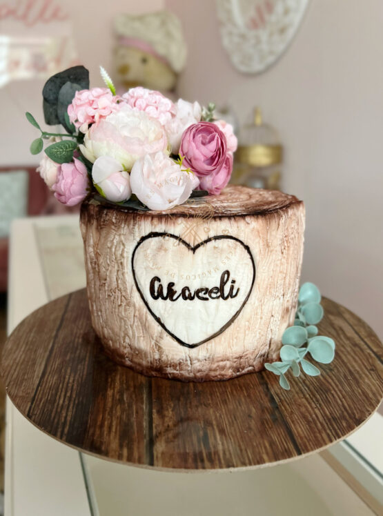 Tarta tronco con flor