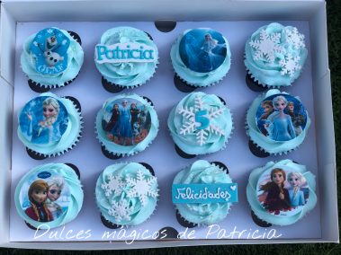 Cupcakes decorados temática Frozen