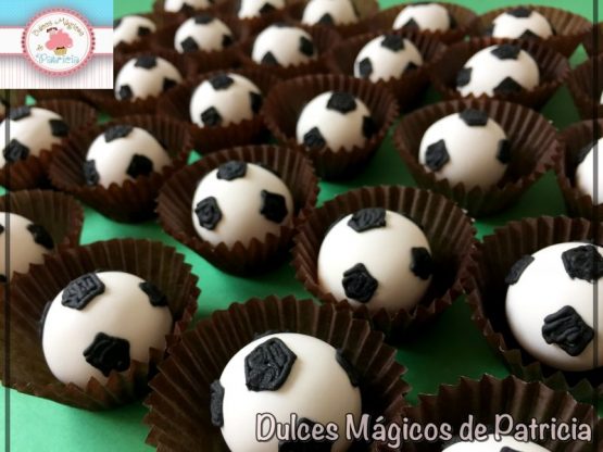 cakepops decorados fútbol