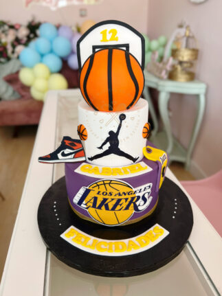Tarta decorada baloncesto