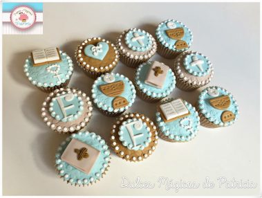 Cupcakes decorados temática Comunión