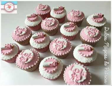 Cupcakes decorados bebé en rosa