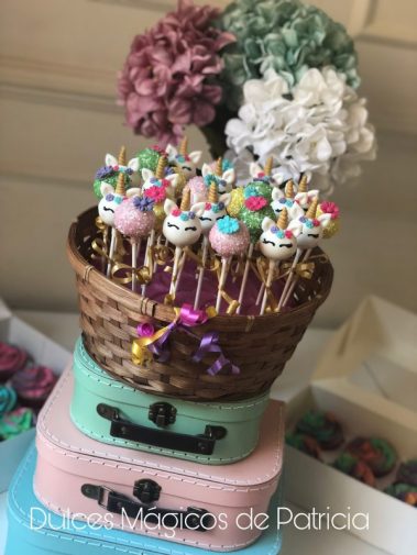 cakepops decorados unicornio