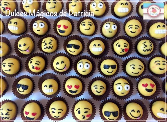 cakepops decorados emojis