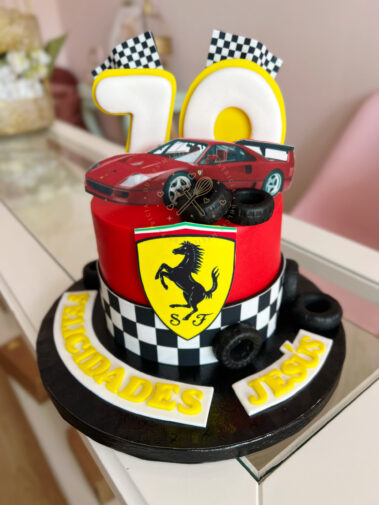 Tarta decorada ferrari