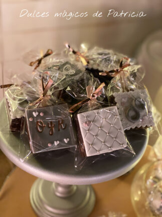 Candy bar mesa dulce boda tonos blanco y plata